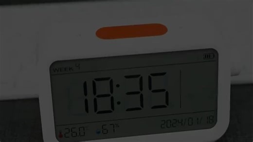 家庭必备多功能闹钟推荐：XYZ-2023智能语音提醒，精准起床叫醒，助您轻松开启每一天