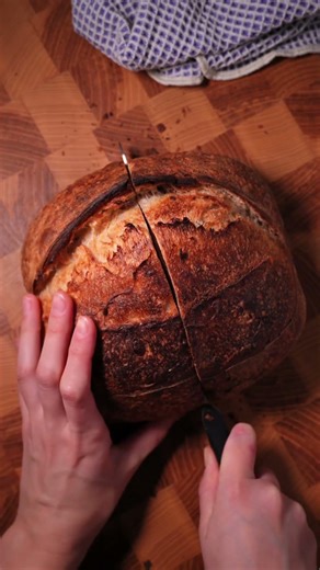 The Reason Your Sourdough Has a “Fool’s Crumb” 🥖❌