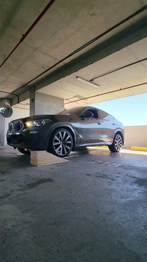 BMW X6 40i M-sport Articulation (Normal Mode) #airsuspension