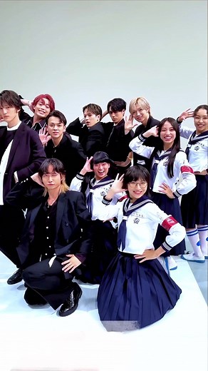Travis Japan × 新しい学校のリーダーズ: オトナブルー ダンス動画