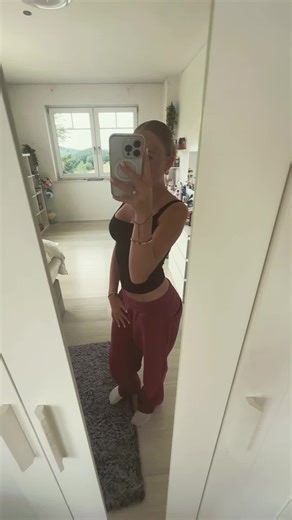 #viral #viraltiktok #blowup? #girlssupportgirls #like @cusbclo #cusbclo #jogging