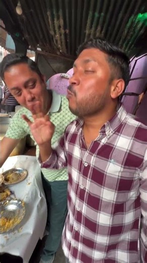 Lucknow food tour. #foodshorts #lucknow #idrees #biryani #nihari #streetfood #viralvideo #kulcha