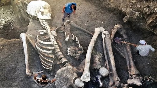Did giant humans once roam the United States?