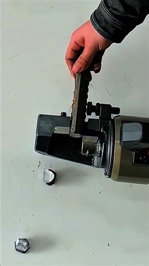 Portable Rebar Cutter in Action! Slice Through Steel Bars Like a Pro 🔥🛠️