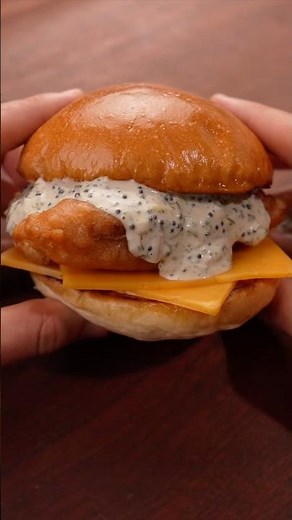 Crispy Fish Burger with Caviar Dill Sauce 🐟✨ | Ultimate Gourmet Burger Recipe