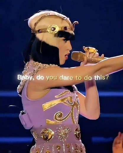 Katy Perry’s ICONIC Dark Horse performance moment 🤍