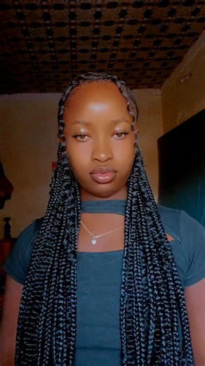 @Candé candé❤️🎀👸 @Lil Kardashian @Salinha💜beybe 👱‍♀️🩵