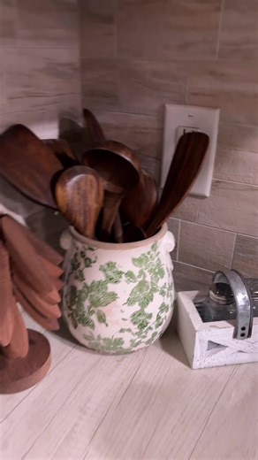 Exploring Beautiful Tuscan Gardens in Italy