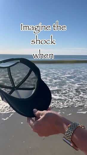 12M views · 3.3K reactions | Dry shampoo on your hat THE best spring break, summer, everyday hat hack!!! SO much less sweating and it smells amazing! If you love what you see follow @emilyunscripted for more 﫶 #hat #Summer #dryshampoo #beachhats #viralidea #hatholder #hatholders #hat #ilovehats | Emily Unscripted | Facebook