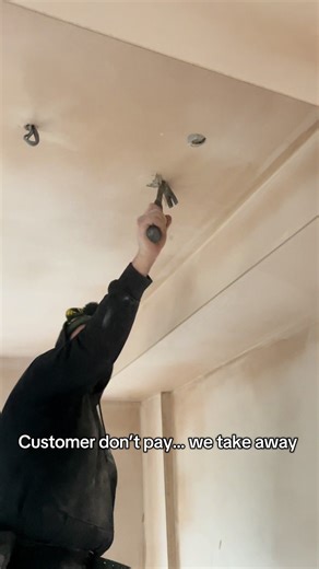 Mick Foley's Glove Surprise Reaction Video