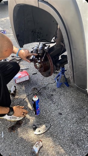 20 years Ase Certified Mechanic I bring the shop to you”””. on Reels