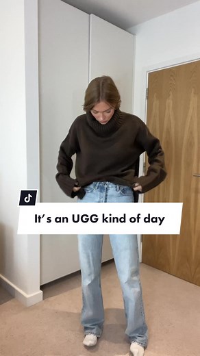 Stay Cozy with UGGs on a Chilly Autumn Day
