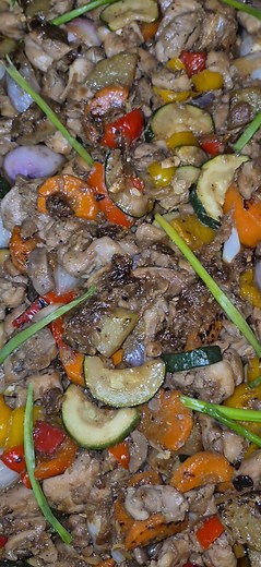 18K views · 459 reactions | Voici les plats de ce midi, poisson a l'italienne, ti Jacques saucisse fumée, sauté de poulet au légumes ainsi que différents désert en vitrine n'hésitez pas à passer vos commandes au 06 93 60 63 14 ou directement sur place au 85 rue de la République centre ville de Sainte-Marie | KSk snack Karene et Shiva | Facebook