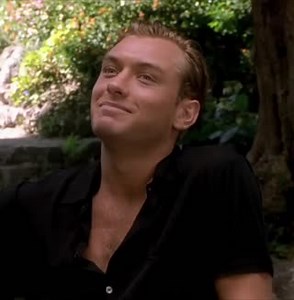 4.2K views · 97 reactions | Jude Law as Dickie Greenleaf in the film “The Talented Mr. Ripley” (1999).⁣ ⁣• Director: Anthony Minghella⁣ • Adapted from: The Talented Mr. Ripley⁣ • via instagram.com/gentlemensgram | FilmFreeway | Facebook