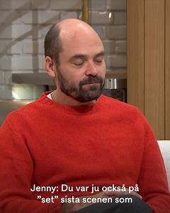 Ni känner säkert igen honom från Netflix-serien ”Kastanjemannen” och nya bondfilmen ”No time to Die”. David Dencik berättar om inspelningstiden med Daniel Craig. Se intervjun här: https://bit.ly/3n2Iyg8 | Nyhetsmorgon
