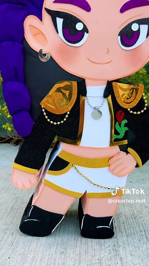 Mi primera piñata de Rumi: DIY para Guerreras K-Pop