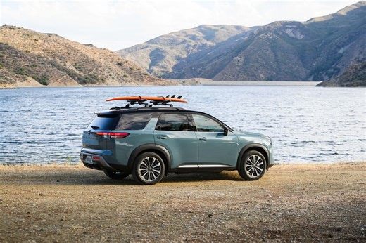 Nissan to resume building Canadian-spec models early 2026