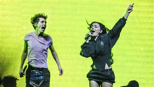 1999 - Troye Sivan, Charli XCX (Live in London)
