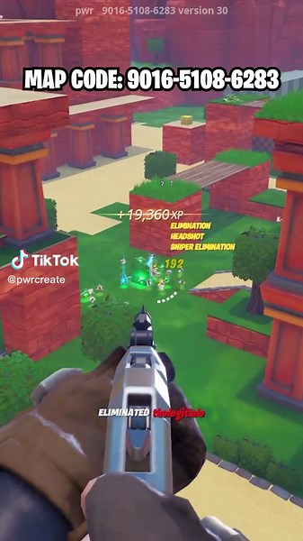 First Person Fortnite Gameplay with Lucky Blocks Map