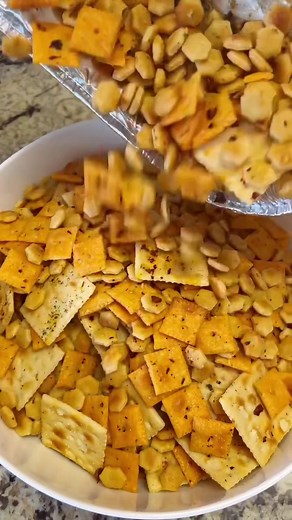 Delicious Firecracker Crackers Recipe