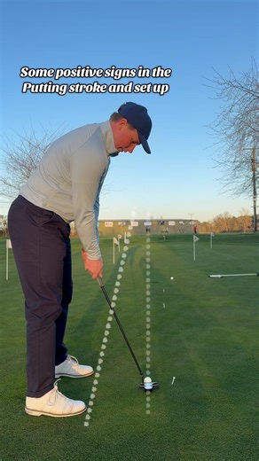 What would you change in my putting setup up/stroke/alignment? #putting #puttingcoach #puttinglesson