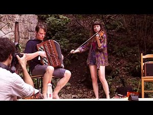 Traditional Bulgarian Folk Song VIVO