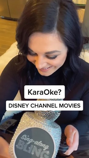 Who remembers these songs from the early ‘00s? #disneychannel #highschoolmusical #hannahmontana #lizziemcguire #singer @vanessahudgens @mileycyrus