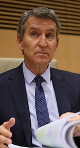 🔴🗣 Feijóo se encara con Matute (Bildu) por ETA en la comisión de la dana: "Escucharlo a usted hablar de mentiras y de verdades es un insulto con los 800 muertos que tienen en una organización terrorista que respaldan" El líder del PP le ha preguntado si va a aportar "alguna información para esclarecer los asesinatos pendientes de ETA". 👉 "¿Usted viene aquí a preguntarme sobre una persona sin antecedentes penales como Mazón, a diferencia de su líder el señor Otegi? Que usted me hable de ampara