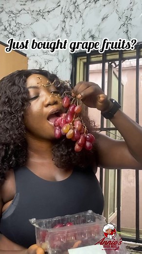 LET’S CLEAN SOME BERRIES 🍇 . Got some fresh berries? Don’t just eat them ! Learn this recipe? This method helps them last for a week and they would still look and taste so fresh! What you need- 1 heaped tablespoon baking soda 6-8 cups water Large bowl. Storage container Process : * Wash grapefruits under cold water * Add your baking soda * Let soak for 15 minutes * Rinse the berries * Let dry completely before transferring to fridge produce containers This method cleans the berries better AND h