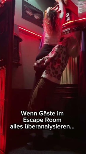 Teamarbeit im Escape Room… bis alle alles zerdenken 😅