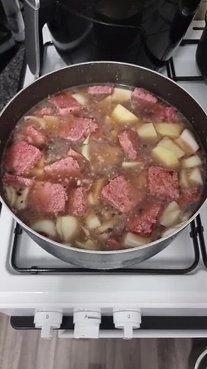 Delicious Stovies Recipe: A Traditional Scottish Dish