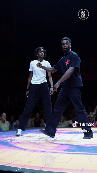 Akamz Stuns with Krump Dance at Brusseldanst Event