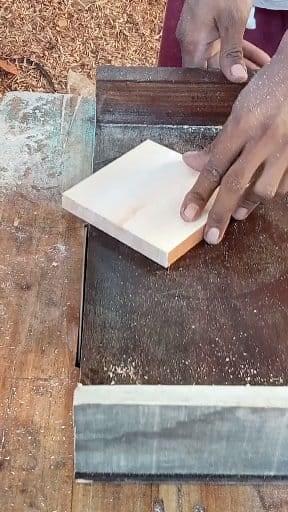 3.1K views · 36 reactions | An easy way to form a circle with a table saw. #Carpenter #tips #tricks #Creative #carpenter #ideas #Woodworking #DIY | Bihis Sapwan | Facebook