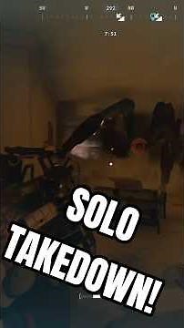 Taking down a Leaper SOLO in Arc Raiders! Absolute CINEMA!🔥 #arcraiders #arcraidersgameplay #leaper