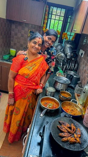 35K views · 565 reactions | Sunday Samayal Ready ah sea food Spl Vlog Highlights  watch full vlog in YouTube @gowtisowbi channel❤️ #tamilreels #sundaysamayal #tamilvlogs #foodielife #lattoskitchen #gowtisowbi | gowtisowbi | Facebook