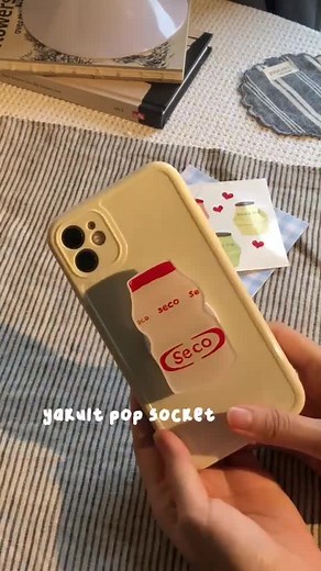i’m a popsocket collector :)