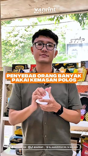 62K views · 86 reactions | Kemasan polos bukan solusi, tapi penghambat branding kamu! Padahal selisih harganya cuma Rp100–Rp200 aja dari Kraft Printing, tapi efeknya bisa bikin produkmu tampil lebih profesional & dipercaya pelanggan  ✅ Tampilan lebih estetik & premium ✅ Aman untuk makanan & eco-friendly ✅ Cocok buat café, resto, & UMKM kuliner ✅ Harga tetap hemat, kualitas meningkat | X4 Print Malang | Facebook