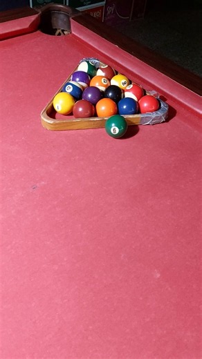 Chiang Mai Nightlife ! Let's Play Pool ! #chiangmaithailand
