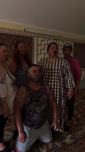 Capturing Polynesian Culture: Smiles & Fun with Mahi