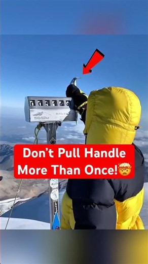 Why People Are Ruining This Mount Elbrus Tradition 😤 #MountElbrus #Climbing #Facts