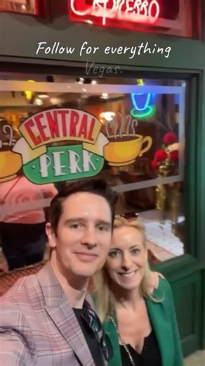 Vegas Navigator on Instagram: "🔥 The FRIENDS Experience is FINALLY coming to Vegas! 📍 The District at MGM Grand 📅 Opens July 23rd 🎟️ Tickets on sale THIS Wednesday @friendstheexperience ✨ What to expect: • Step inside recreated FRIENDS sets • Photo ops at the iconic fountain • Explore Monica’s apartment • Visit the little wedding chapel • Relive your favorite unforgettable moments • Interactive experiences throughout 🎯 Pro tip: Stay tuned for the exclusive presale code dropping in your emai