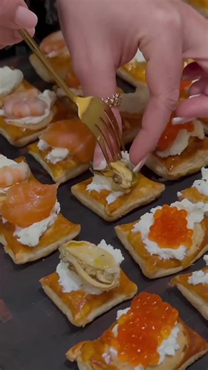 75K views · 847 reactions | How to make a pine wreath with your own hands | Cook food | Facebook