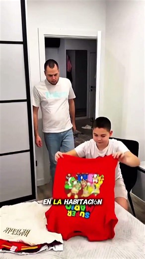 Intentó Esconder Su Teléfono de Su Padre… Pero Cometió un Grave Error#shortsvideo #viralvideo