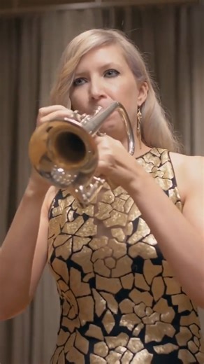 🎺TRIPLE TONGUING🎺 . 🔊Mary Elizabeth Bowden & Kassia Ensemble - Norma (Bellini) - Arban’s Variations! . ▶️ @marytrpt . #trumpetlovers #trumpet #trompeta #trompete #trumpetplayers #saxophone #trumpetplayer #trumpetmemes #sax #top #pop #trumpetlife #jazz #classical #classicalmusic #musicaclassica #tripletonguing #arban #bellini #trumpetlol #marybowden #wow #great | Trumpet Lovers