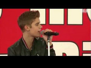 Justin Bieber - Boyfriend LIVE