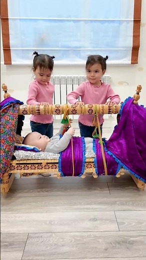 Ancient Baby Cradle That’s Still Used Today!