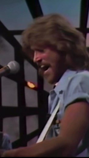 Bee Gees performing “Edge Of The Universe” live in 1975. #beegees #edgeoftheuniverse #music