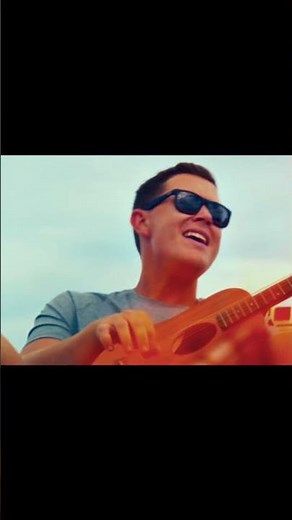 The "Bottle Rockets" video ft. ‪@hootieandtheblowfish‬ is out now on my channel! 🎆🎆