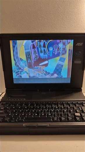 Playing Pinball Fantasies on my old 486 laptop PC (1990s)