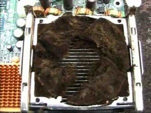 Incredibly dirty computer from the dump!